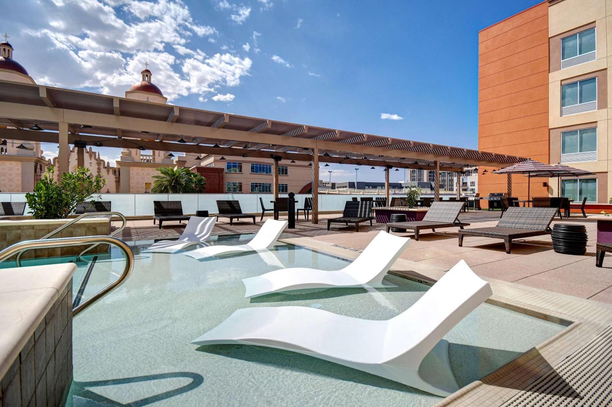 Home2 Suites By Hilton Tucson Downtown Eksteriør bilde