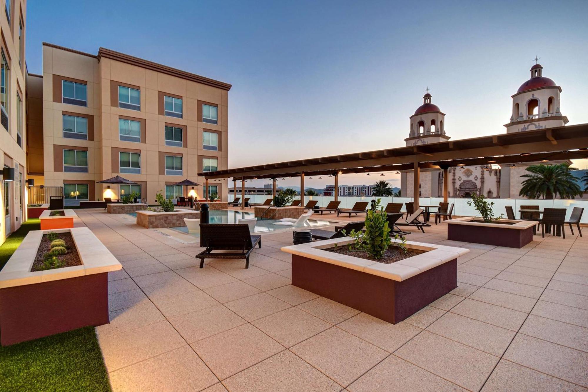 Home2 Suites By Hilton Tucson Downtown Eksteriør bilde