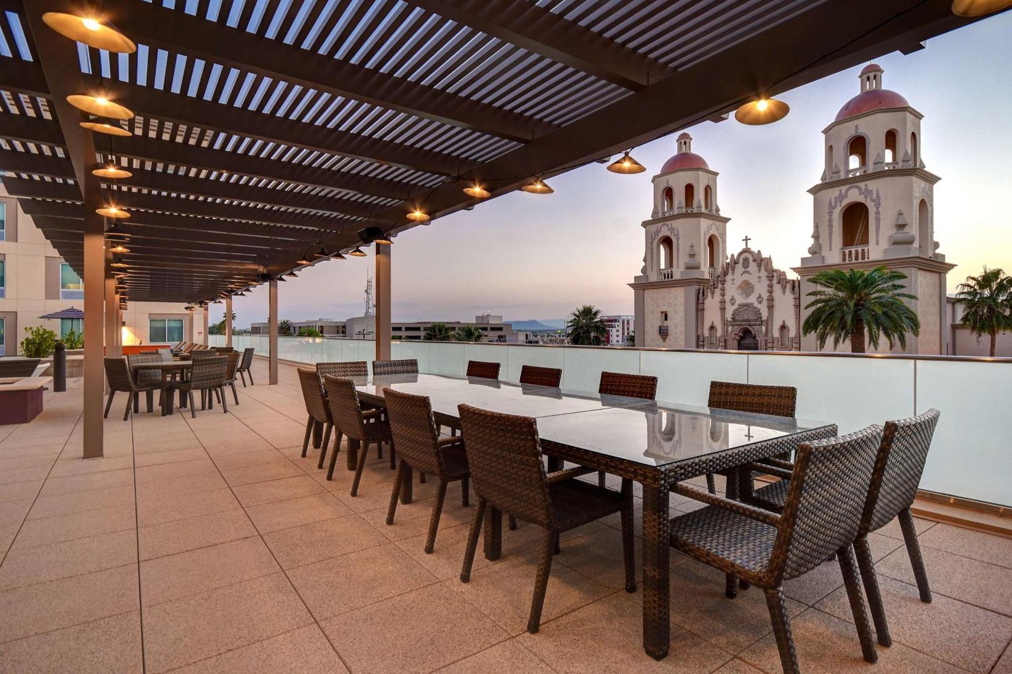 Home2 Suites By Hilton Tucson Downtown Eksteriør bilde